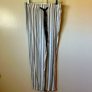 BRAND NEW white and black striped cotton pants - size 10